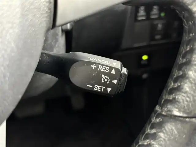 トヨタ ルーミー カスタムG 福岡県 2019(平31)年 7.3万km 白 純正ナビ／フルセグＴＶ　/バックカメラ　/ＥＴＣ　/前方ドラレコ　/クルーズコントロール　/コーナーセンサー　/衝突被害軽減ブレーキ　/横滑り防止装置　/アイドリングストップ　/両側電動スライドドア　/純正１４インチＡＷ