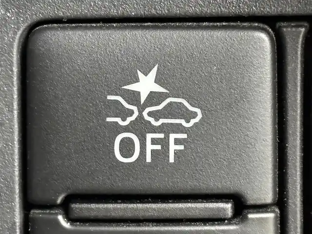 トヨタ ルーミー カスタムG 福岡県 2019(平31)年 7.3万km 白 純正ナビ／フルセグＴＶ　/バックカメラ　/ＥＴＣ　/前方ドラレコ　/クルーズコントロール　/コーナーセンサー　/衝突被害軽減ブレーキ　/横滑り防止装置　/アイドリングストップ　/両側電動スライドドア　/純正１４インチＡＷ