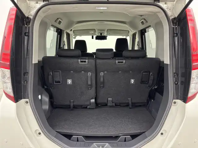 トヨタ ルーミー カスタムG 福岡県 2019(平31)年 7.3万km 白 純正ナビ／フルセグＴＶ　/バックカメラ　/ＥＴＣ　/前方ドラレコ　/クルーズコントロール　/コーナーセンサー　/衝突被害軽減ブレーキ　/横滑り防止装置　/アイドリングストップ　/両側電動スライドドア　/純正１４インチＡＷ