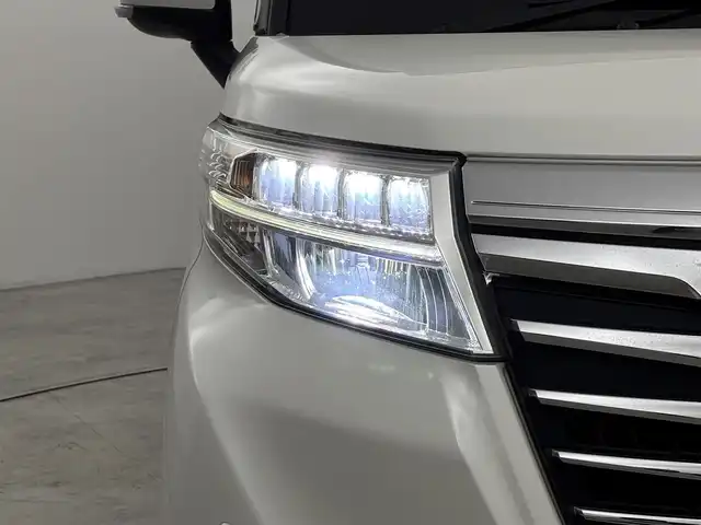 トヨタ ルーミー カスタムG 福岡県 2019(平31)年 7.3万km 白 純正ナビ／フルセグＴＶ　/バックカメラ　/ＥＴＣ　/前方ドラレコ　/クルーズコントロール　/コーナーセンサー　/衝突被害軽減ブレーキ　/横滑り防止装置　/アイドリングストップ　/両側電動スライドドア　/純正１４インチＡＷ