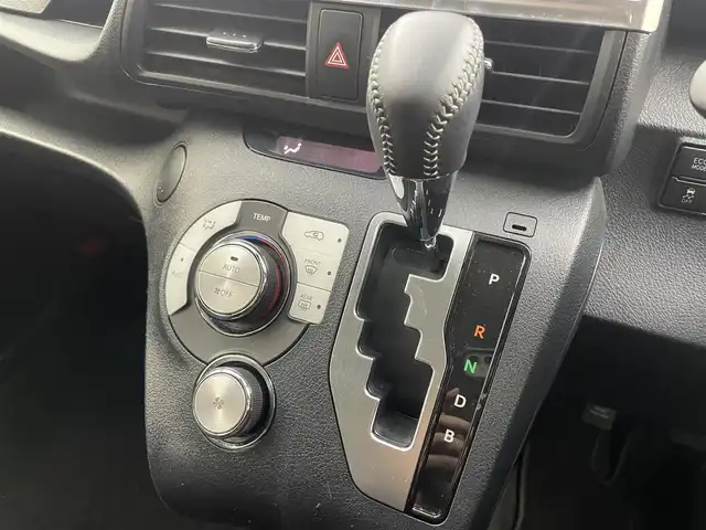 トヨタ シエンタ ハイブリッド ファンベースG 埼玉県 2021(令3)年 3.2万km ホワイトパールクリスタルシャイン 純正ナビ　アラウンドビューモニター　ビルトインＥＴＣ２．０　前後ドライブレコーダー　セーフティセンス　クルーズコントロール　シートヒーター　スマートキー　オートハイビーム　ＬＥＤライト　地デジＴＶ