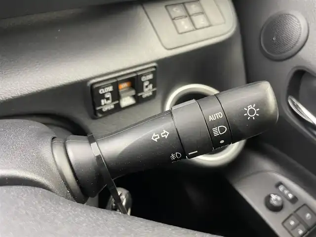 トヨタ シエンタ ハイブリッド ファンベースG 埼玉県 2021(令3)年 3.2万km ホワイトパールクリスタルシャイン 純正ナビ　アラウンドビューモニター　ビルトインＥＴＣ２．０　前後ドライブレコーダー　セーフティセンス　クルーズコントロール　シートヒーター　スマートキー　オートハイビーム　ＬＥＤライト　地デジＴＶ