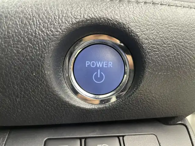 トヨタ シエンタ ハイブリッド ファンベースG 埼玉県 2021(令3)年 3.2万km ホワイトパールクリスタルシャイン 純正ナビ　アラウンドビューモニター　ビルトインＥＴＣ２．０　前後ドライブレコーダー　セーフティセンス　クルーズコントロール　シートヒーター　スマートキー　オートハイビーム　ＬＥＤライト　地デジＴＶ