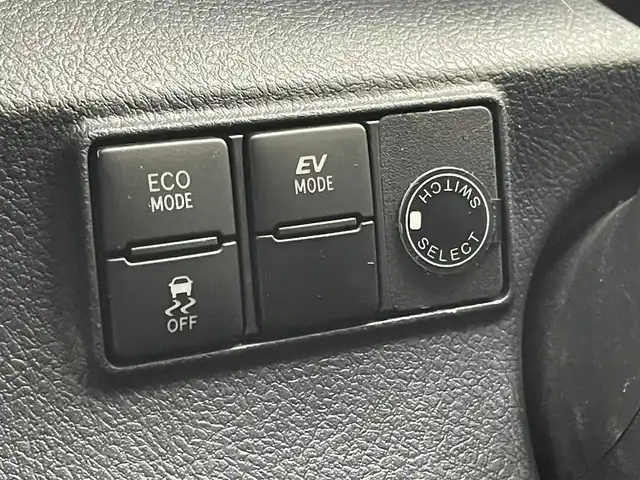 トヨタ シエンタ ハイブリッド ファンベースG 埼玉県 2021(令3)年 3.2万km ホワイトパールクリスタルシャイン 純正ナビ　アラウンドビューモニター　ビルトインＥＴＣ２．０　前後ドライブレコーダー　セーフティセンス　クルーズコントロール　シートヒーター　スマートキー　オートハイビーム　ＬＥＤライト　地デジＴＶ