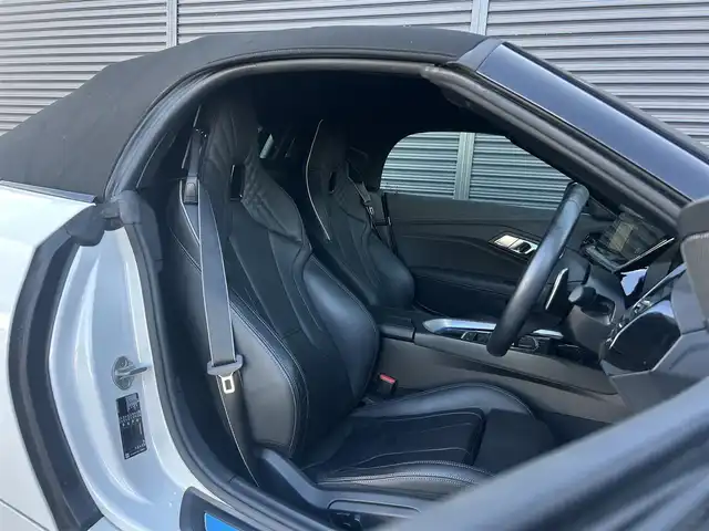 ＢＭＷ Ｚ４ sDrive20i Mスポーツ 茨城県 2021(令3)年 5.3万km アルピンホワイトⅢ イノベ-ションパッケージ /・HUD /・アダプティブLED/・ハイビームアシスタント /ドライビングアシスト /・レ-ンディパ-チャ-W /・レ-ンチェンジW /・衝突回避/被害軽減ブレーキ/・後車衝突警告 /・クロストラフィックW /ACC /黒革 /シ-トヒ-タ- /PWシ-ト /ナビ /T V /CarPlay /ワイヤレス充電 /360°ドラレコ/ETC/禁煙車