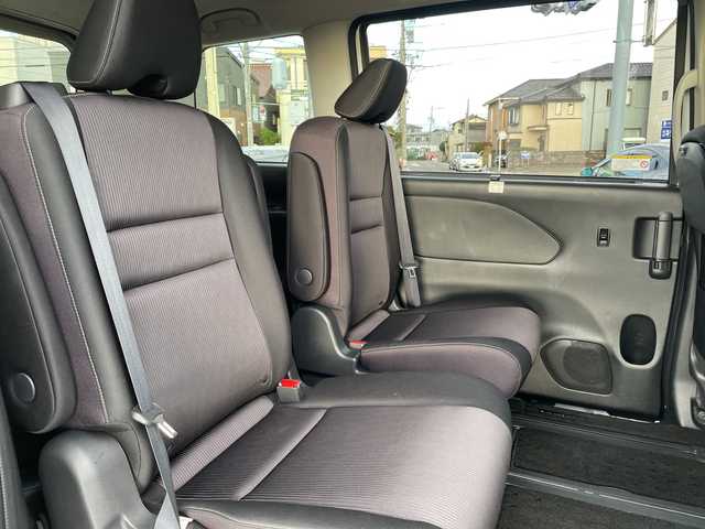 日産 セレナ e－パワー ハイウェイスター V 石川県 2018(平30)年 8.3万km パール ワンオーナー　純正大画面ナビ　フルセグＴＶ　アラウンドビューモニター　ＬＥＤヘッドライト　ＥＴＣ　ドラレコ　エマージェンシーブレーキ　クルコン　両側パワースライド　ハイビームアシスト　踏み間違い防止