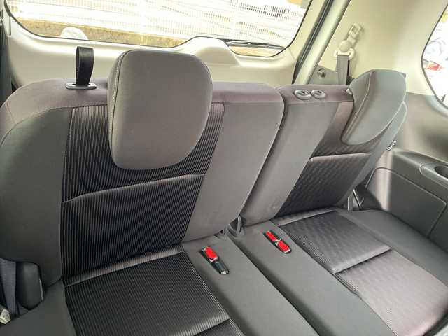 日産 セレナ e－パワー ハイウェイスター V 石川県 2018(平30)年 8.3万km パール ワンオーナー　純正大画面ナビ　フルセグＴＶ　アラウンドビューモニター　ＬＥＤヘッドライト　ＥＴＣ　ドラレコ　エマージェンシーブレーキ　クルコン　両側パワースライド　ハイビームアシスト　踏み間違い防止