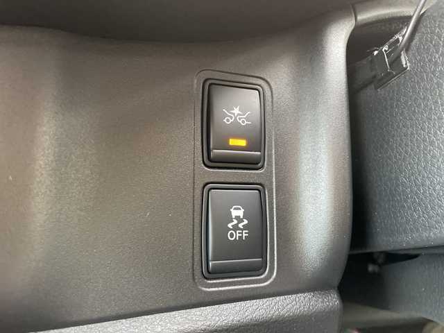 日産 セレナ e－パワー ハイウェイスター V 石川県 2018(平30)年 8.3万km パール ワンオーナー　純正大画面ナビ　フルセグＴＶ　アラウンドビューモニター　ＬＥＤヘッドライト　ＥＴＣ　ドラレコ　エマージェンシーブレーキ　クルコン　両側パワースライド　ハイビームアシスト　踏み間違い防止