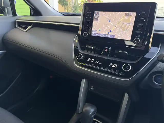 トヨタ カローラ クロス ハイブリッド S 千葉県 2024(令6)年 1.5万km ダークブルーマイカM ワンオーナー/トヨタセーフティーセンス/プリクラッシュセーフティ/レーダークルーズコントロール/レーンキープアシスト/ブラインドスポットモニター/純正ナビ/Bluetooth/バックカメラ/LEDライト/ETC/純正17インチAW/スマートキー/保証書・取説/スペアキー