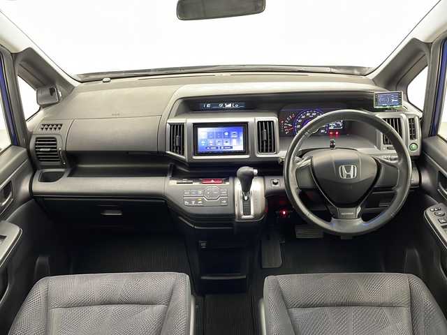 ホンダ ステップワゴン スパーダ Z 宮崎県 2010(平22)年 14.3万km コバルトブルーパール 純正ナビ/Ｂｌｕｅｔｏｏｔｈ/ＡＭ／ＦＭ　/ＣＤ　/ワンセグＴＶ/両側パワースライドドア/ＥＴＣ　/パドルシフト/アイドリングストップ/社外１７インチＡＷ /純正フロアーマット/電動格納ミラー /スペアキー
