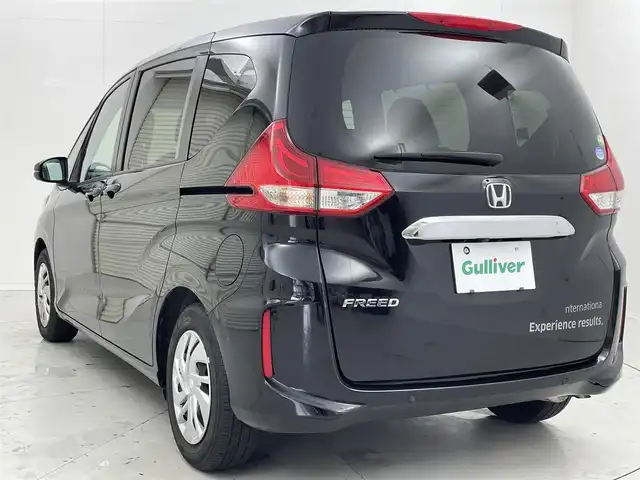 ホンダ フリード G ホンダセンシング 茨城県 2020(令2)年 1.6万km クリスタルブラックパール 純正ナビ/バックカメラ/フルセグ/衝突被害軽減ブレーキ/車線逸脱抑制装置/レーダークルーズコントロール/両側電動スライドドア/ETC/ドラレコ/社外シートカバー/シートヒーター/LEDヘッドライト/スマートキー