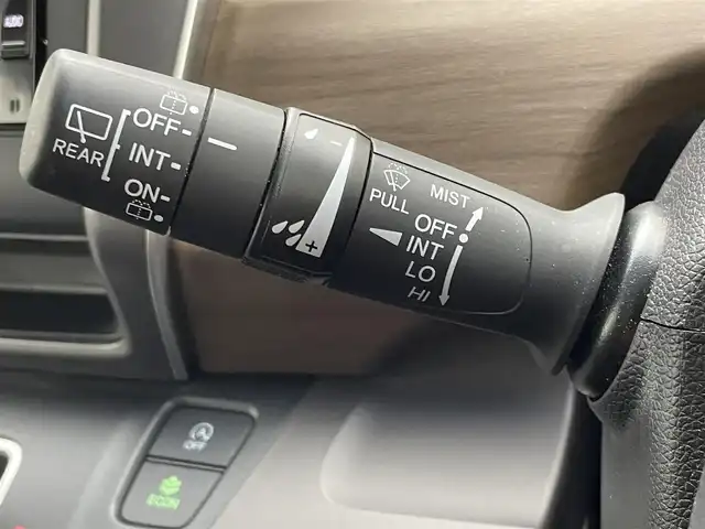 ホンダ フリード G ホンダセンシング 茨城県 2020(令2)年 1.6万km クリスタルブラックパール 純正ナビ/バックカメラ/フルセグ/衝突被害軽減ブレーキ/車線逸脱抑制装置/レーダークルーズコントロール/両側電動スライドドア/ETC/ドラレコ/社外シートカバー/シートヒーター/LEDヘッドライト/スマートキー