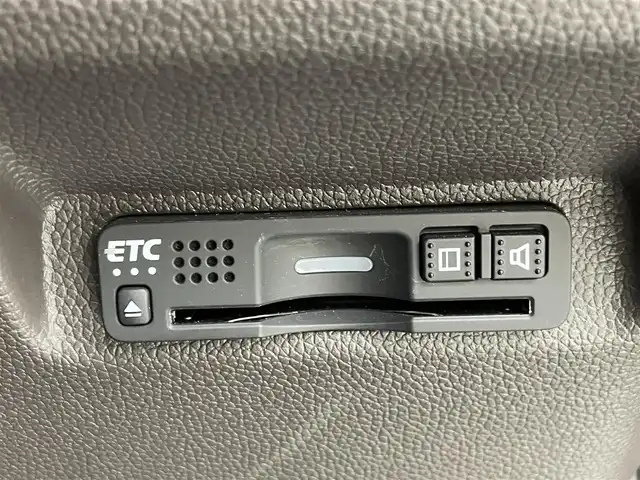 ホンダ フリード G ホンダセンシング 茨城県 2020(令2)年 1.6万km クリスタルブラックパール 純正ナビ/バックカメラ/フルセグ/衝突被害軽減ブレーキ/車線逸脱抑制装置/レーダークルーズコントロール/両側電動スライドドア/ETC/ドラレコ/社外シートカバー/シートヒーター/LEDヘッドライト/スマートキー