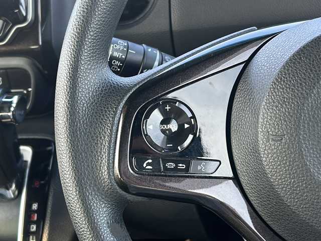 ホンダ Ｎ ＢＯＸ カスタム G EX ホンダセンシング 石川県 2018(平30)年 4.8万km プレミアムホワイトパールⅡ ホンダセンシング/・近距離衝突軽減ブレーキ/・先行車発信お知らせ機能/・歩行者事故低減ステアリング/・路外逸脱抑制機能/・標識認識機能/・渋滞追従機能付アダプティブクルーズコントロール（ACC）/・レーンキープアシスト/・オートハイビーム/・誤発進抑制機能/両側パワースライドドア/リアコーナーセンサー/ステアリングリモコン/リアシートフルフラット/社外AW冬タイヤ積み込み/純正フロアマット/ドアバイザー
