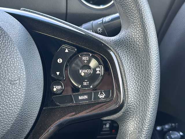 ホンダ Ｎ ＢＯＸ カスタム G EX ホンダセンシング 石川県 2018(平30)年 4.8万km プレミアムホワイトパールⅡ ホンダセンシング/・近距離衝突軽減ブレーキ/・先行車発信お知らせ機能/・歩行者事故低減ステアリング/・路外逸脱抑制機能/・標識認識機能/・渋滞追従機能付アダプティブクルーズコントロール（ACC）/・レーンキープアシスト/・オートハイビーム/・誤発進抑制機能/両側パワースライドドア/リアコーナーセンサー/ステアリングリモコン/リアシートフルフラット/社外AW冬タイヤ積み込み/純正フロアマット/ドアバイザー