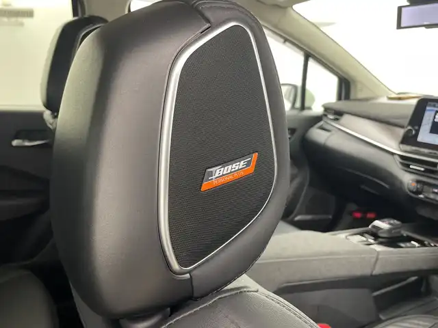 日産 オーラ G レザーエディション 愛知県 2023(令5)年 3.7万km ピュアホワイトパール 9型メーカーOPナビ（AM/FM/フルセグ/BT/AppleCarPay）/BOSEパーソナルプラスサウンドシステム/プロパイロット/インテリジェントルームミラー/置くだけ充電/全方位カメラ/純正17インチアルミホイール/LEDヘッドライト/運転支援/・エマージェンシーブレーキ/・車線逸脱警報/・後側方車両検知警報/・速度標識表示/・ルート減速支援/・ハンドル支援/・ソナー/・後退時車両検知警報/・ふらつき警報/・トレースコントロール/ハーフレザーシート/AUTOHOLD/ビルトイン2.0ETC/純正フロアマット/電動格納ミラー/フロントフォグ/オートハイビーム/オートライト/前後コーナーセンサー/ドアバイザー