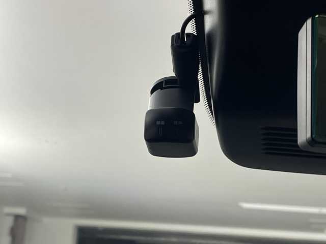 日産 オーラ G レザーエディション 愛知県 2023(令5)年 3.7万km ピュアホワイトパール 9型メーカーOPナビ（AM/FM/フルセグ/BT/AppleCarPay）/BOSEパーソナルプラスサウンドシステム/プロパイロット/インテリジェントルームミラー/置くだけ充電/全方位カメラ/純正17インチアルミホイール/LEDヘッドライト/運転支援/・エマージェンシーブレーキ/・車線逸脱警報/・後側方車両検知警報/・速度標識表示/・ルート減速支援/・ハンドル支援/・ソナー/・後退時車両検知警報/・ふらつき警報/・トレースコントロール/ハーフレザーシート/AUTOHOLD/ビルトイン2.0ETC/純正フロアマット/電動格納ミラー/フロントフォグ/オートハイビーム/オートライト/前後コーナーセンサー/ドアバイザー