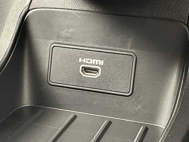 日産 オーラ G レザーエディション 愛知県 2023(令5)年 3.7万km ピュアホワイトパール 9型メーカーOPナビ（AM/FM/フルセグ/BT/AppleCarPay）/BOSEパーソナルプラスサウンドシステム/プロパイロット/インテリジェントルームミラー/置くだけ充電/全方位カメラ/純正17インチアルミホイール/LEDヘッドライト/運転支援/・エマージェンシーブレーキ/・車線逸脱警報/・後側方車両検知警報/・速度標識表示/・ルート減速支援/・ハンドル支援/・ソナー/・後退時車両検知警報/・ふらつき警報/・トレースコントロール/ハーフレザーシート/AUTOHOLD/ビルトイン2.0ETC/純正フロアマット/電動格納ミラー/フロントフォグ/オートハイビーム/オートライト/前後コーナーセンサー/ドアバイザー