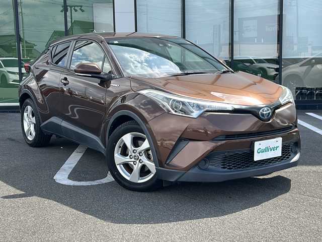 トヨタ Ｃ－ＨＲ S 岐阜県 2016(平28)年 9.4万km ダークブラウンマイカメタリック 登録時走行距離93963km/純正１０インチナビ/フルセグＴＶ/バックカメラ/レーンキープアシスト/純正17インチアルミホイール/クルーズコントロール/前方ドライブレコーダー/プッシュスタート/スマートキー/スペアキー/純正フロアマット/衝突被害軽減システム/Bluetooth接続/禁煙車/LEDヘッドライト/CDチェンジャー/コーナーセンサー