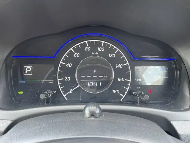 日産 ノート e－パワー X FOUR 長野県 2018(平30)年 5.9万km ダークメタルグレー 取扱説明書/保証書/パワーウィンドウ/4WD/スペアキー/純正ナビ/フルセグテレビ/Bluetooth/iPod/AUX/ETC/ドアバイザー/プッシュスタート/LEDヘッドライト/全方位カメラ/純正フロアマット/15インチAW/コーナーセンサー/レーンキープアシスト/オートハイビーム/e-power/スタッドレス