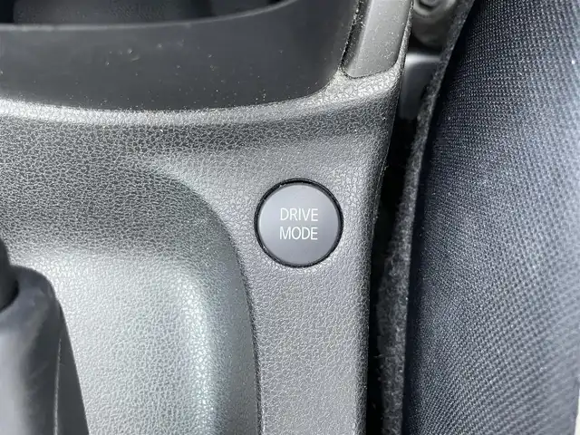 日産 ノート e－パワー X FOUR 長野県 2018(平30)年 5.9万km ダークメタルグレー 取扱説明書/保証書/パワーウィンドウ/4WD/スペアキー/純正ナビ/フルセグテレビ/Bluetooth/iPod/AUX/ETC/ドアバイザー/プッシュスタート/LEDヘッドライト/全方位カメラ/純正フロアマット/15インチAW/コーナーセンサー/レーンキープアシスト/オートハイビーム/e-power/スタッドレス