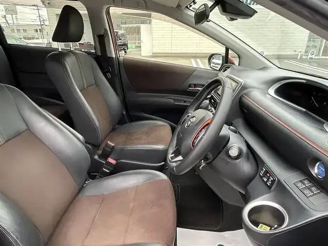 トヨタ シエンタ ハイブリッド G クエロ 福岡県 2019(令1)年 4.1万km センシュアルレッドマイカ 純正８型SDナビ【CD・DVD・BT・フルセグTV】トヨタセーフティセンス全方位両側パワスラクルコンETCUSB接続純正フロアマット純正LEDヘッドライトプッシュスタートスマートキー