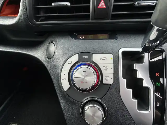 トヨタ シエンタ ハイブリッド G クエロ 福岡県 2019(令1)年 4.1万km センシュアルレッドマイカ 純正８型SDナビ【CD・DVD・BT・フルセグTV】トヨタセーフティセンス全方位両側パワスラクルコンETCUSB接続純正フロアマット純正LEDヘッドライトプッシュスタートスマートキー