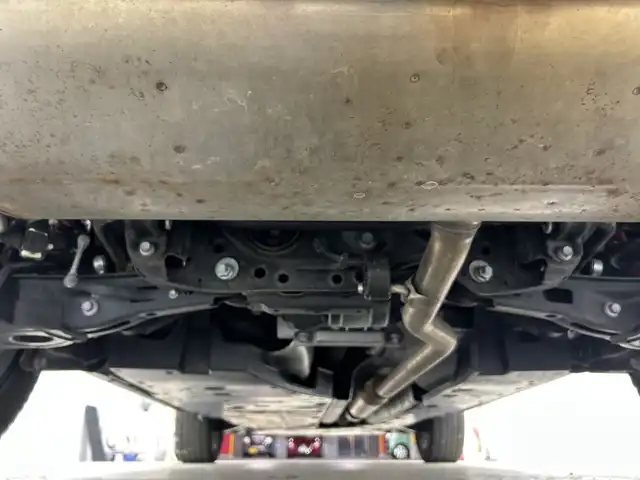 トヨタ ＲＡＶ４ アドベンチャー オフロードPKG 愛知県 2021(令3)年 2.7万km グレーメタリック 禁煙車/４WD/ワンオーナー/純正8インチディスプレイオーディオ/（AM/FM/USB/Bluetooth）/全方位カメラ/トヨタセーフティセンス/・プリクラッシュセーフティ/・レーンディパーチャーアラート/・オートマチックハイビーム/・レーダークルーズコントロール/・ブラインドスポットモニター/・ロードサインアシスト/コーナーセンサー/ETC2.0/ドライブレコーダー/ワイヤレス充電/デジタルインナーミラー/シートヒーター/シートベンチレーション/パワーシート/ステアリングヒーター/パワーバックドア/ダウンヒルアシスト/ルーフレール/純正18位インチアルミホイール/スマートキー/スペアキー有/プッシュスタート/LEDヘッドライト/フロントフォグランプ/オートライト/純正フロアマット/横滑り防止装置