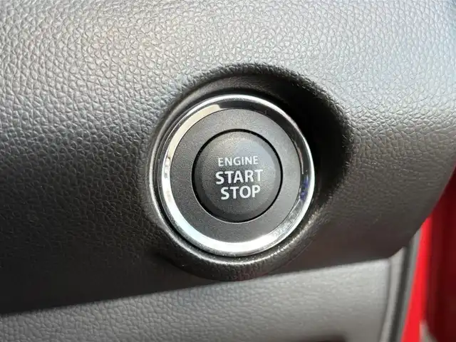 スズキ スイフト XG 大分県 2020(令2)年 2万km バーニングレッドPM ・社外ナビ(CD/DVD/BT/SD)/・フルセグテレビ/・運転席シートヒーター/・ETC/・スマートキー/・プッシュスタートボタン/・フロアマット/・オートライト/・オートエアコン