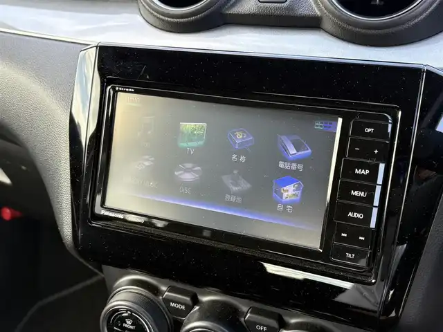 スズキ スイフト XG 大分県 2020(令2)年 2万km バーニングレッドPM ・社外ナビ(CD/DVD/BT/SD)/・フルセグテレビ/・運転席シートヒーター/・ETC/・スマートキー/・プッシュスタートボタン/・フロアマット/・オートライト/・オートエアコン