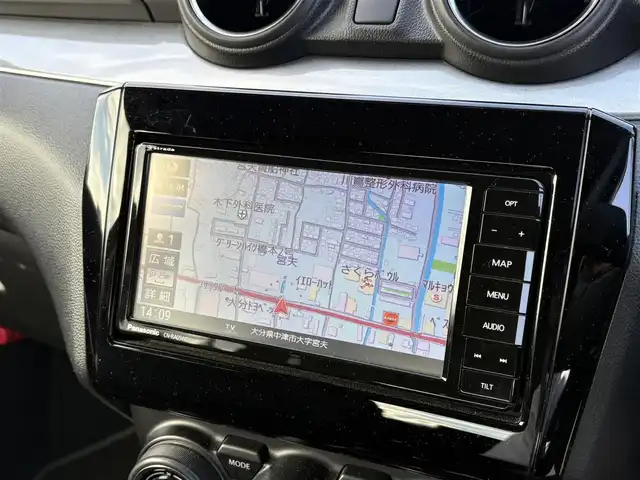 スズキ スイフト XG 大分県 2020(令2)年 2万km バーニングレッドPM ・社外ナビ(CD/DVD/BT/SD)/・フルセグテレビ/・運転席シートヒーター/・ETC/・スマートキー/・プッシュスタートボタン/・フロアマット/・オートライト/・オートエアコン