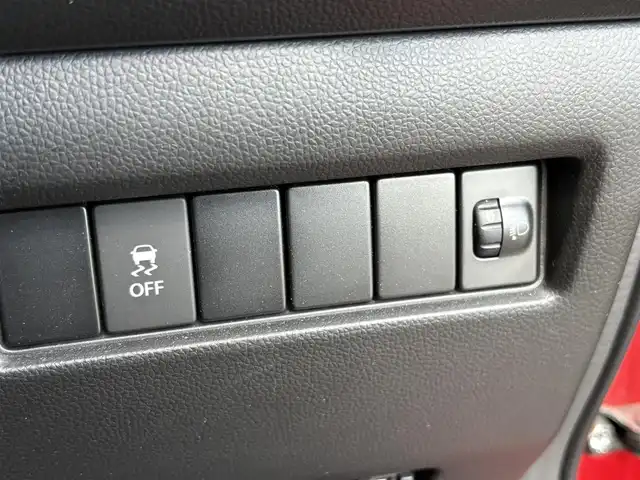 スズキ スイフト XG 大分県 2020(令2)年 2万km バーニングレッドPM ・社外ナビ(CD/DVD/BT/SD)/・フルセグテレビ/・運転席シートヒーター/・ETC/・スマートキー/・プッシュスタートボタン/・フロアマット/・オートライト/・オートエアコン