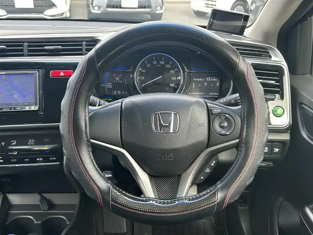 ホンダ グレイス ハイブリッド LX 岡山県 2015(平27)年 7.3万km プレミアムディープロッソパール 登録時走行距離72436km/純正SDナビ/(AM/FM/DISC/TV/BT)/バックカメラ/クルーズコントロール/ETC/プッシュスタート/スマートキー/スペアキー/パワーウィンドウ/パワーステアリング/保証書/取扱説明書/記録簿/キセノンライト