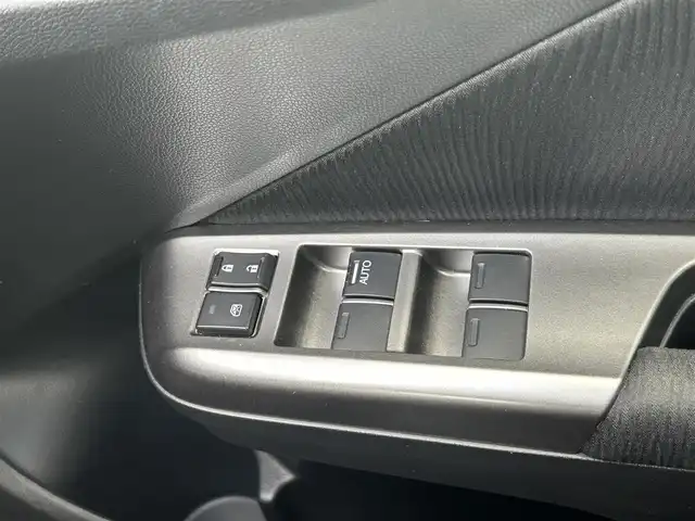 ホンダ グレイス ハイブリッド LX 岡山県 2015(平27)年 7.3万km プレミアムディープロッソパール 登録時走行距離72436km/純正SDナビ/(AM/FM/DISC/TV/BT)/バックカメラ/クルーズコントロール/ETC/プッシュスタート/スマートキー/スペアキー/パワーウィンドウ/パワーステアリング/保証書/取扱説明書/記録簿/キセノンライト