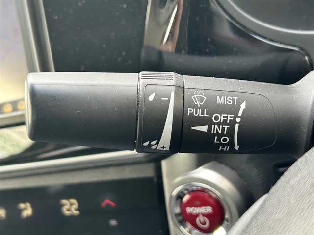 ホンダ グレイス ハイブリッド LX 兵庫県 2015(平27)年 7.3万km プレミアムディープロッソパール 登録時走行距離72436km/純正SDナビ/(AM/FM/DISC/TV/BT)/バックカメラ/クルーズコントロール/ETC/プッシュスタート/スマートキー/スペアキー/パワーウィンドウ/パワーステアリング/保証書/取扱説明書/記録簿/キセノンライト