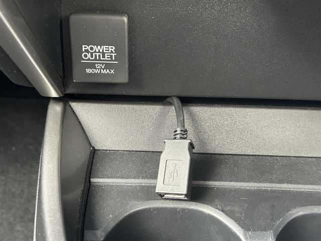 ホンダ グレイス ハイブリッド LX 兵庫県 2015(平27)年 7.3万km プレミアムディープロッソパール 登録時走行距離72436km/純正SDナビ/(AM/FM/DISC/TV/BT)/バックカメラ/クルーズコントロール/ETC/プッシュスタート/スマートキー/スペアキー/パワーウィンドウ/パワーステアリング/保証書/取扱説明書/記録簿/キセノンライト