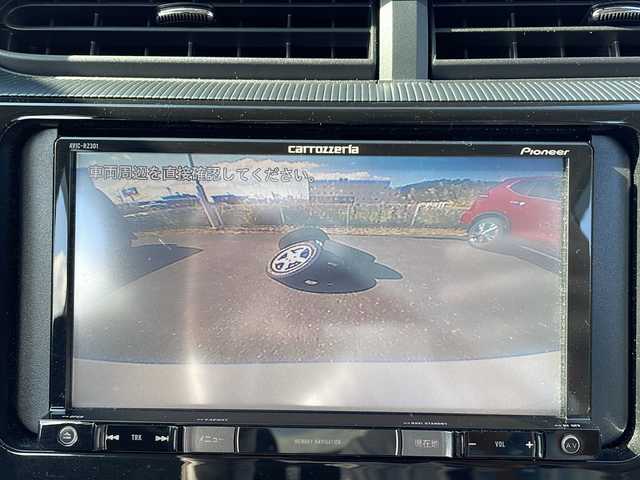 トヨタ アクア S 岩手県 2018(平30)年 6.8万km スーパーホワイトⅡ 禁煙車/社外ナビ/AM/FM/バックカメラ/ETC/積込冬タイヤ/衝突被害軽減ブレーキ/横滑り防止装置/HIDヘッドライト/フォグランプ/スマートキー/電動格納ミラー/純正フロアマット/ドアバイザー/取扱説明書