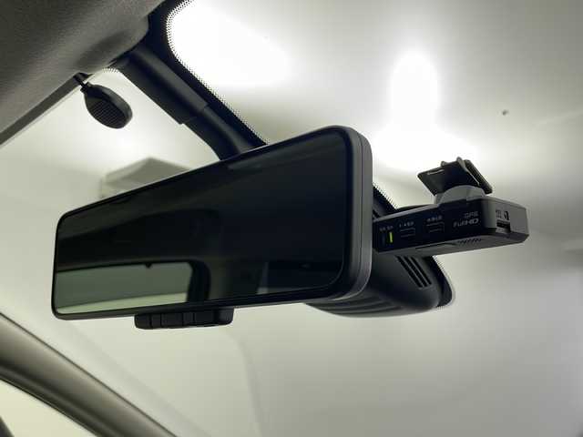 日産 セレナ ハイウェイスター G 大阪府 2017(平29)年 4.6万km ライムグリーンパール/ブラック プロパイロット/純正9インチSDナビ【MM516D-L】/【AM/FM/CD/DVD/Bluetooth/フルセグTV】/純正フリップダウンモニター/アラウンドビューモニター/デジタルインナーミラー/ビルトインETC/前方ドライブレコーダー/両側パワースライドドア/衝突被害軽減ブレーキ/インテリジェントパーキングアシスト/WAC/オートライト/ステアリングスイッチ/純正フロアマット/純正16インチAW/後席ロールサンシェード