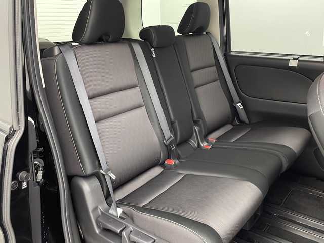 日産 セレナ ハイウェイスター G 大阪府 2017(平29)年 4.6万km ライムグリーンパール/ブラック プロパイロット/純正9インチSDナビ【MM516D-L】/【AM/FM/CD/DVD/Bluetooth/フルセグTV】/純正フリップダウンモニター/アラウンドビューモニター/デジタルインナーミラー/ビルトインETC/前方ドライブレコーダー/両側パワースライドドア/衝突被害軽減ブレーキ/インテリジェントパーキングアシスト/WAC/オートライト/ステアリングスイッチ/純正フロアマット/純正16インチAW/後席ロールサンシェード