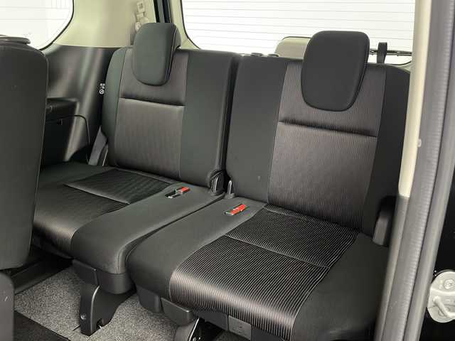 日産 セレナ ハイウェイスター G 大阪府 2017(平29)年 4.6万km ライムグリーンパール/ブラック プロパイロット/純正9インチSDナビ【MM516D-L】/【AM/FM/CD/DVD/Bluetooth/フルセグTV】/純正フリップダウンモニター/アラウンドビューモニター/デジタルインナーミラー/ビルトインETC/前方ドライブレコーダー/両側パワースライドドア/衝突被害軽減ブレーキ/インテリジェントパーキングアシスト/WAC/オートライト/ステアリングスイッチ/純正フロアマット/純正16インチAW/後席ロールサンシェード