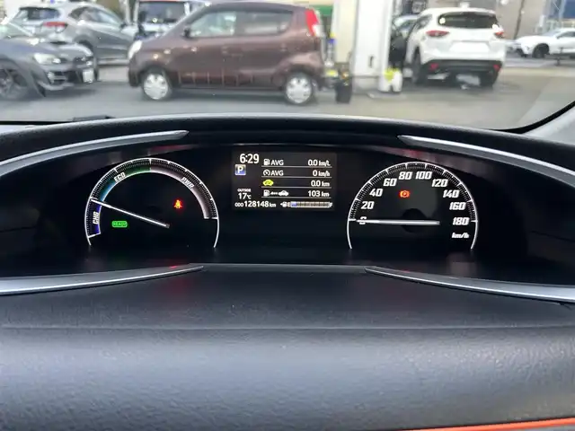 トヨタ ヴォクシー V 埼玉県 2015(平27)年 14.7万km ブラッキッシュアゲハガラスフレーク (株)IDOMが運営する【じしゃロン鳩ヶ谷店】の自社ローン専用車両になりますこちらは現金またはオートローンご利用時の価格です。自社ローンご希望の方は別途その旨お申付け下さい/登録時146171km/純正SDナビ(品番:NSZN-W64T)/・AM/FM・CD・DVD・BT・MSV(SD)/フルセグTV/バックカメラ/クルーズコントロール追従機能なし/ビルトインETC/両側パワースライドドア/ワンタッチオートスライドドア/プッシュスタート/アイドリングストップ/スマートキー/スペアキー×1/革巻きステアリング/革巻きシフトノブ/ステアリングスイッチ/社外アルパインツイーター/自動防眩ミラー/後席ロールサンシェード/純正15インチAW/オートライト/純正LEDヘッドライト/3列シート/前席ウォークスルー/ウインドシールドデアイサー/チップアップシート/純正フロアマット/フロントフォグランプ/ドアバイザー/ダブル/ニーエアバッグ