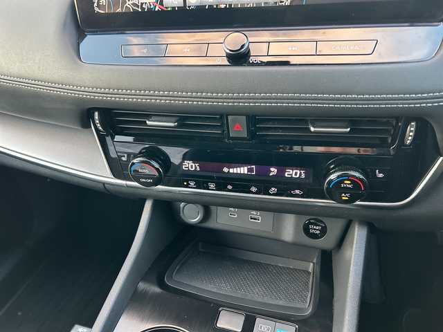 日産 エクストレイル X 山梨県 2022(令4)年 2.3万km ブリリアントホワイトパール/スーパーブラック 2トーン 純正メーカーナビ　/ワンオーナー/フルセグ　/全方位カメラ/インテリジェントルームミラー/プロパイロット/LEDヘッドライト/ドライブレコーダー/両側シートヒーター/純正アルミホイール/ステアリングリモコン/ブラインドスポットモニター