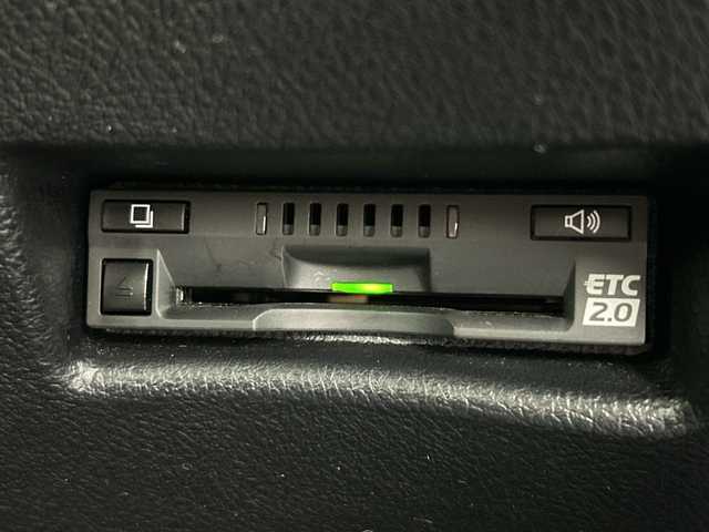 トヨタ シエンタ ハイブリッド G 三重県 2019(令1)年 4.1万km コバルトブルーメタリック /禁煙車//社外ディスプレイオーディオ//衝突被害軽減ブレーキ//レーンキープアシスト//両側パワースライドドア//ビルトインETC2.0//オートハイビーム//クルーズコントロール//電動格納ミラー//スマートキー