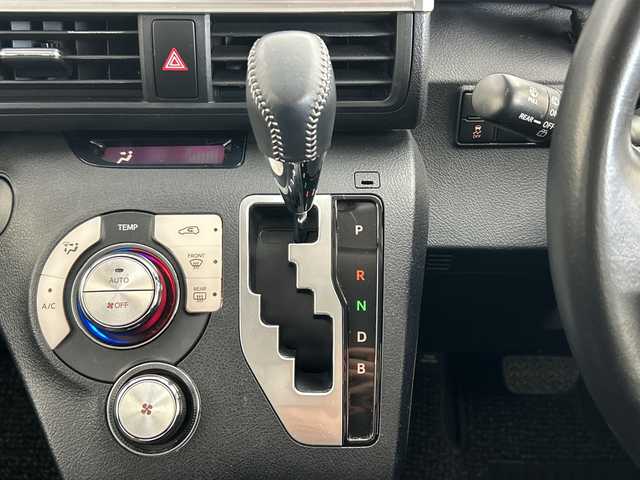 トヨタ シエンタ ハイブリッド G 三重県 2019(令1)年 4.1万km コバルトブルーメタリック /禁煙車//社外ディスプレイオーディオ//衝突被害軽減ブレーキ//レーンキープアシスト//両側パワースライドドア//ビルトインETC2.0//オートハイビーム//クルーズコントロール//電動格納ミラー//スマートキー