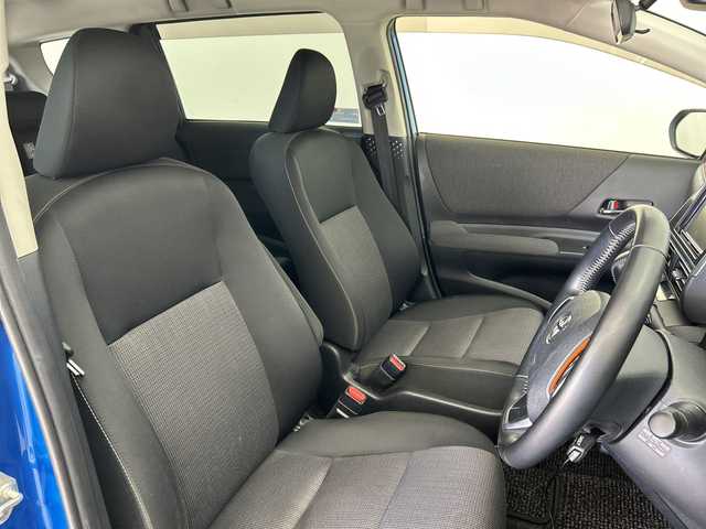 トヨタ シエンタ ハイブリッド G 三重県 2019(令1)年 4.1万km コバルトブルーメタリック /禁煙車//社外ディスプレイオーディオ//衝突被害軽減ブレーキ//レーンキープアシスト//両側パワースライドドア//ビルトインETC2.0//オートハイビーム//クルーズコントロール//電動格納ミラー//スマートキー