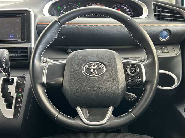 トヨタ シエンタ ハイブリッド G 三重県 2019(令1)年 4.1万km コバルトブルーメタリック /禁煙車//社外ディスプレイオーディオ//衝突被害軽減ブレーキ//レーンキープアシスト//両側パワースライドドア//ビルトインETC2.0//オートハイビーム//クルーズコントロール//電動格納ミラー//スマートキー