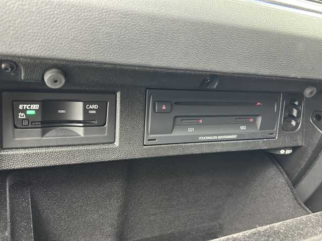 フォルクスワーゲン アルテオン TSI 4モーション エレガンス 熊本県 2019(令1)年 7.3万km アトランティックブルーM 保証書/取扱説明書/純正メモリーナビ/フルセグ/Bluetooth/サンルーフ/ディナウディオサウンド/パークアシスト/クルーズコントロール/パワーシート/シートヒーター/ハンドルヒーター/パドルシフト/ETC2.0/ドライブレコーダー/レザーシート/スマートキー×２