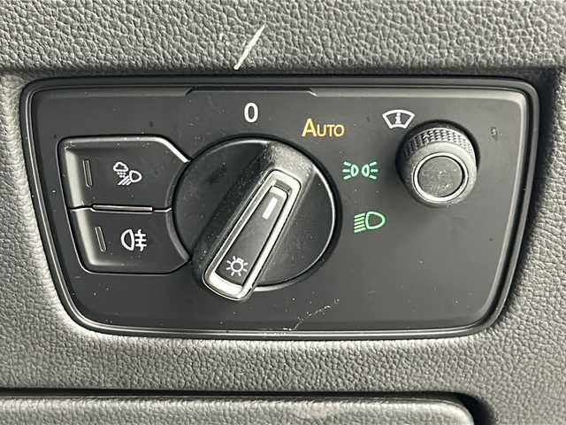 フォルクスワーゲン アルテオン TSI 4モーション エレガンス 熊本県 2019(令1)年 7.3万km アトランティックブルーM 保証書/取扱説明書/純正メモリーナビ/フルセグ/Bluetooth/サンルーフ/ディナウディオサウンド/パークアシスト/クルーズコントロール/パワーシート/シートヒーター/ハンドルヒーター/パドルシフト/ETC2.0/ドライブレコーダー/レザーシート/スマートキー×２