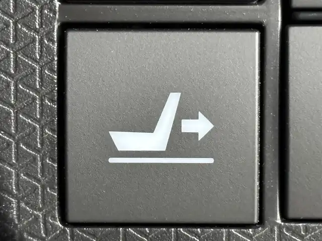 ダイハツ タント カスタム RS 福岡県 2021(令3)年 2.1万km ブラックマイカメタリック ワンオーナー　/純正ナビ／フルセグＴＶ　/ビルトインＥＴＣ　/３６０°ドラレコ　/レーダークルコン　/コーナーセンサー　/衝突被害軽減ブレーキ　/両側電動スライドドア　/シートヒーター　/ハーフレザーシート　/純正１５インチＡＷ　/ＬＥＤヘッドライト