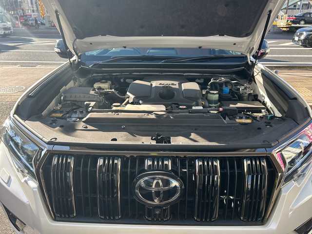 トヨタ ランドクルーザー プラド TX-L 70thアニバーサリーLTD 京都府 2021(令3)年 1.7万km ホワイトパールクリスタルシャイン ワンオーナー/純正メモリナビ/フルセグテレビ/バックカメラ/アラウンドビュー/Bluetooth/ウィンカーミラー/クルーズコントロール/サンルーフ/ドアバイザー/プッシュスタート/ビルトインETC2.0/衝突軽減ブレーキ/レーンキープ/コーナーセンサー